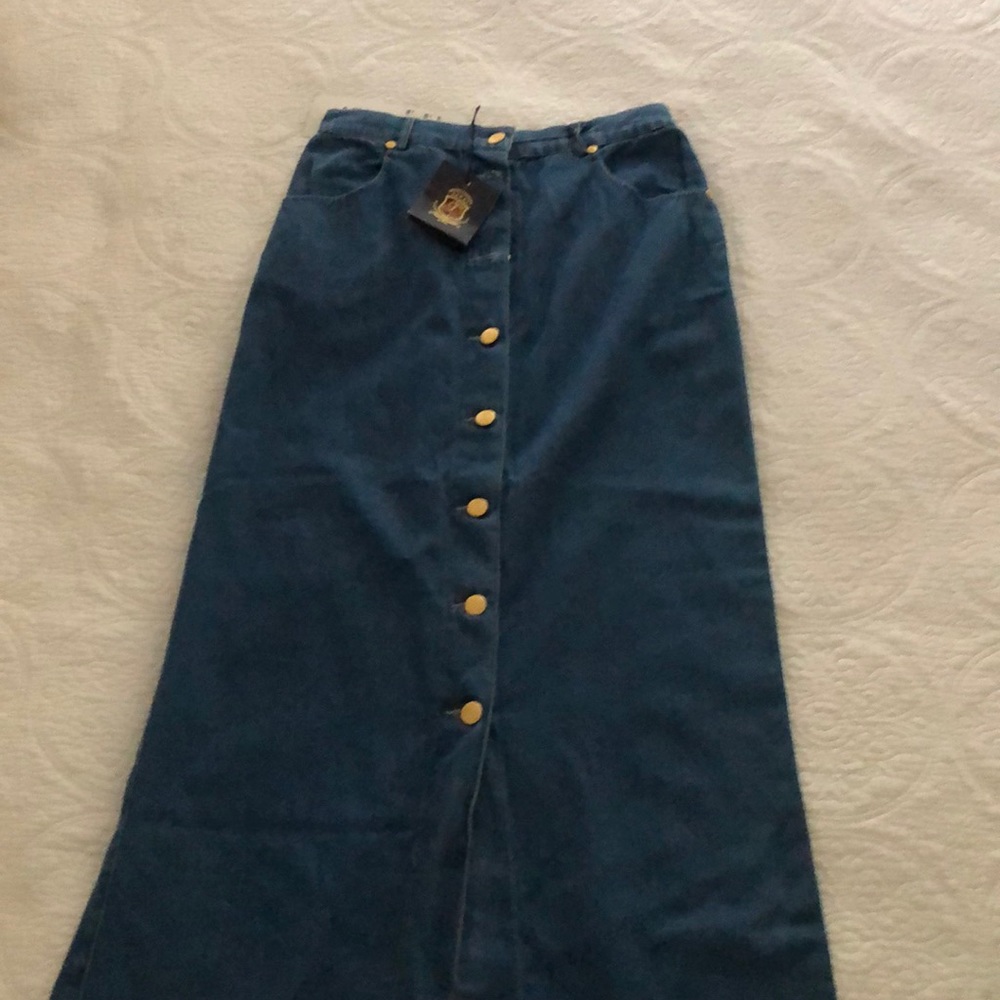 Mondi Fashion denim skirt